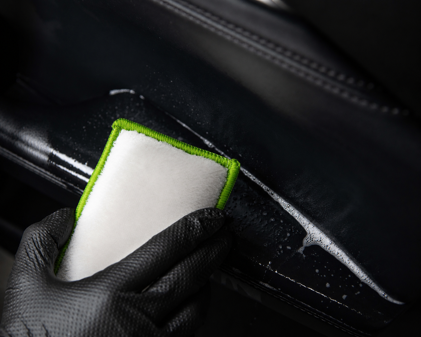 Dry Towel+Quick Detailer+Interior Cleaner+ScrubPad+Brush 24mm+Classic Microfiber